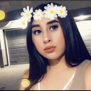 Meet your Posher, Kaylin